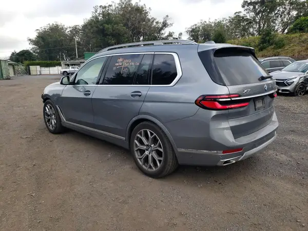 5UX23EM06S9X10928 2025 BMW X7 - Image 2