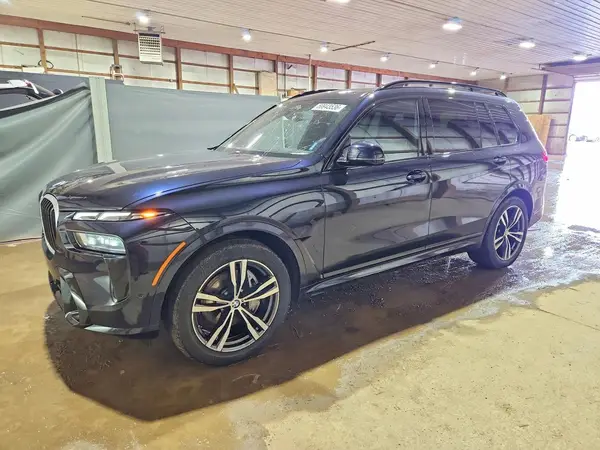 5UX23EM06S9X63600 2025 BMW X7 - Image 1