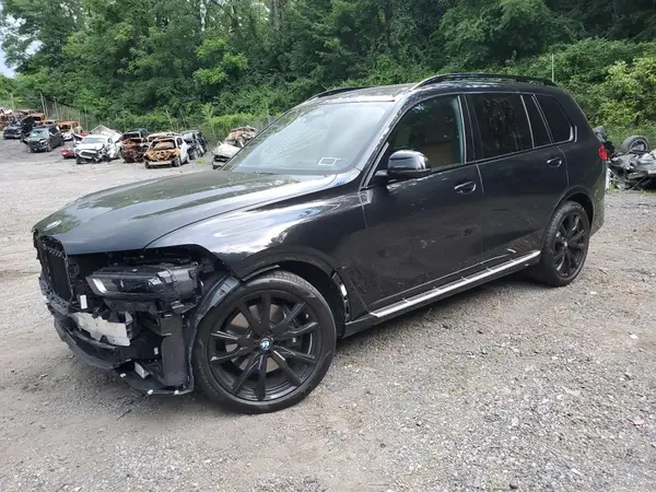 5UX23EM06S9Y89374 2025 BMW X7 - Image 1