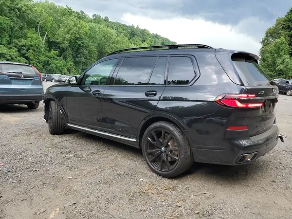 5UX23EM06S9Y89374 2025 BMW X7 - Image 2