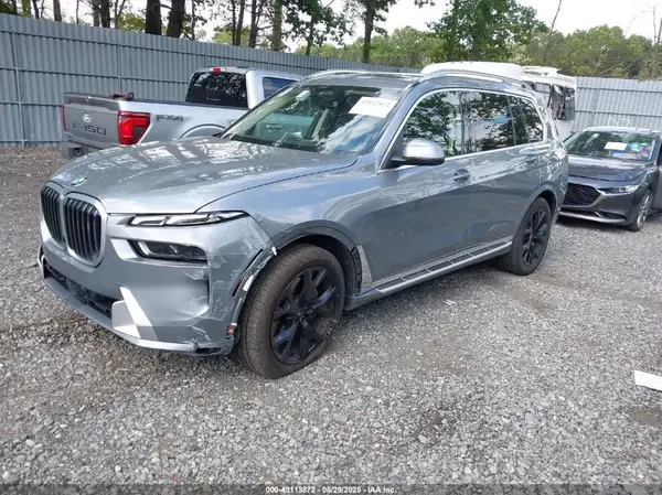 5UX23EM06S9Z23605 2025 BMW X7 - Image 2
