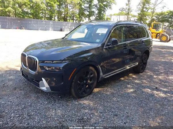 5UX23EM06T9078045 2026 BMW X7 - Image 2