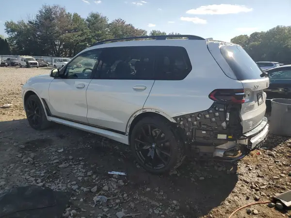 5UX23EM07P9P66304 2023 BMW X7 - Image 2