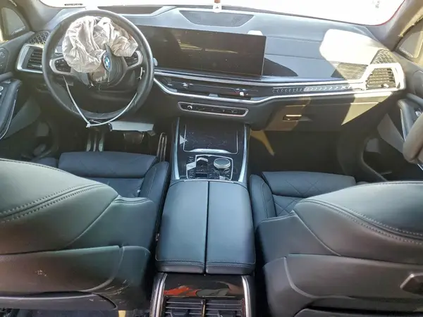 5UX23EM07P9R84856 2023 BMW X7 - Image 8
