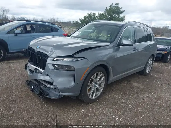5UX23EM07P9S03835 2023 BMW X7 - Image 2