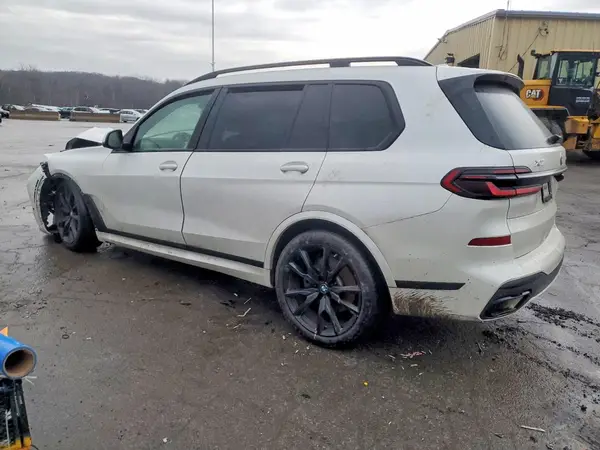 5UX23EM07R9S12750 2024 BMW X7 - Image 2