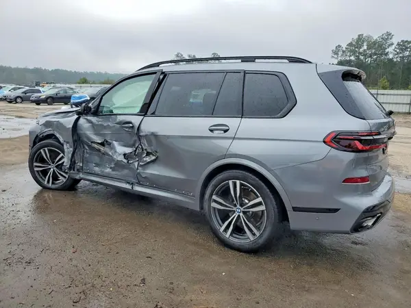 5UX23EM07R9S36448 2024 BMW X7 - Image 2