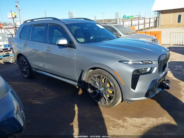5UX23EM07R9S47451 2024 BMW X7 - Image 1