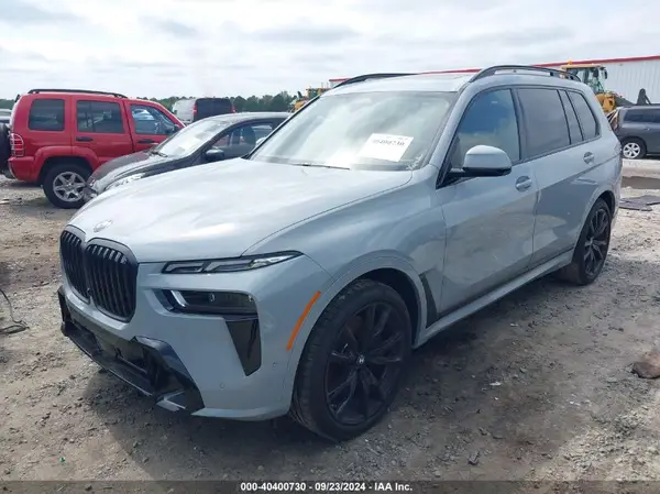 5UX23EM07R9T99861 2024 BMW X7 - Image 2