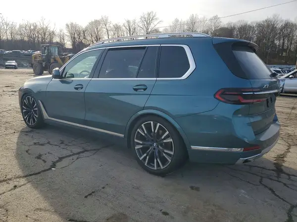 5UX23EM07R9U53949 2024 BMW X7 - Image 2