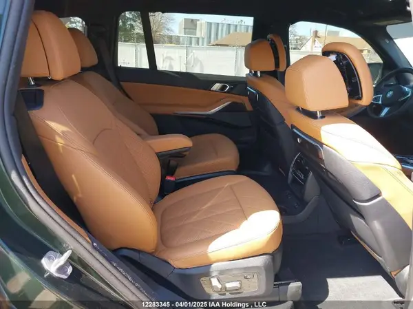 5UX23EM07R9V37320 2024 BMW X7 - Image 8