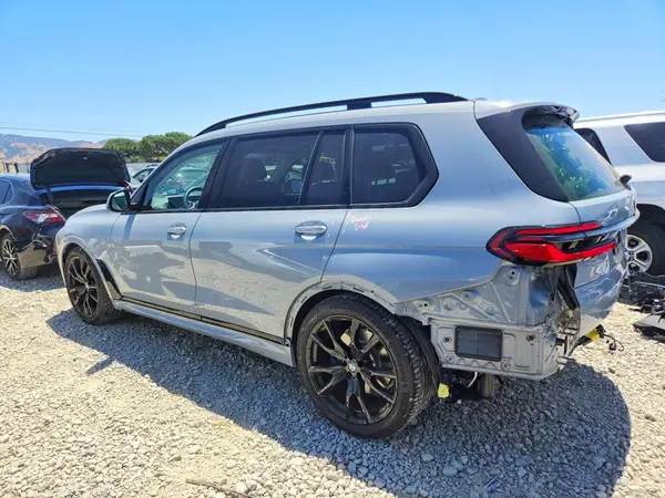 5UX23EM07R9V41805 2024 BMW X7 - Image 2