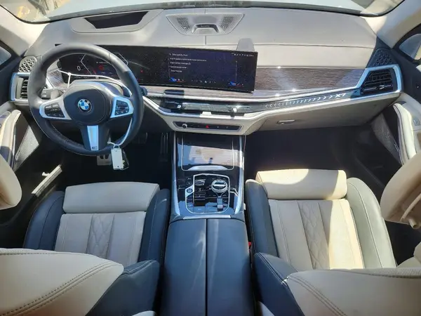 5UX23EM07R9V41805 2024 BMW X7 - Image 8
