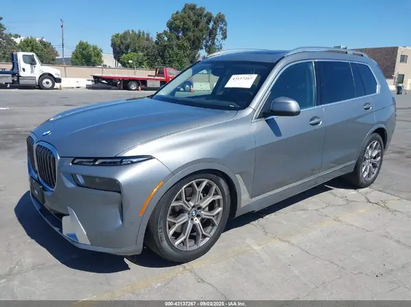 5UX23EM07S9X08847 2025 BMW X7 - Image 2