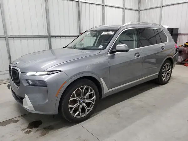 5UX23EM07S9X65548 2025 BMW X7 - Image 1