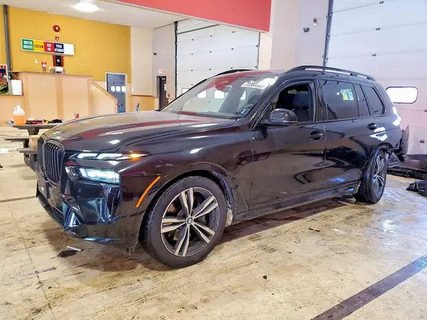 5UX23EM07S9Y41463 2025 BMW X7 - Image 1