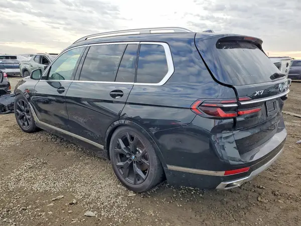 5UX23EM07S9Z37299 2025 BMW X7 - Image 2