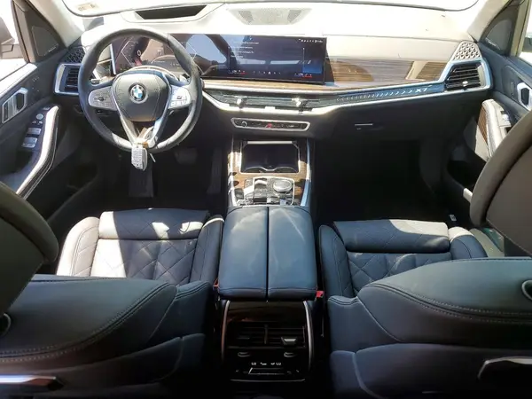 5UX23EM07S9Z65653 2025 BMW X7 - Image 8