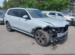 5UX23EM07T9123090 2026 BMW X7