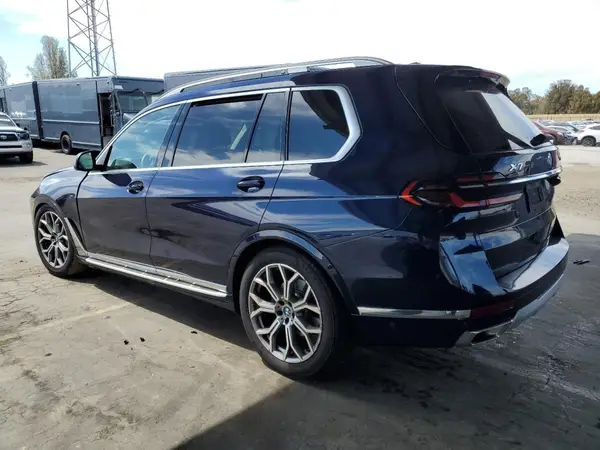 5UX23EM08P9N44631 2023 BMW X7 - Image 2