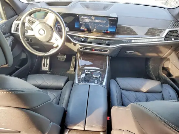 5UX23EM08P9P30735 2023 BMW X7 - Image 8