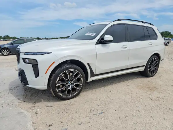 5UX23EM08R9W19296 2024 BMW X7 - Image 1