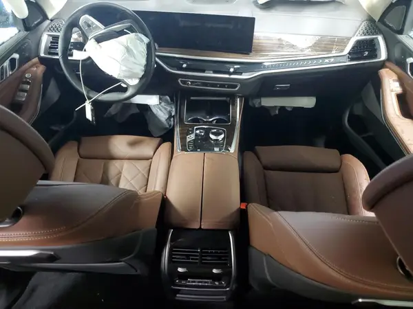 5UX23EM08S9001109 2025 BMW X7 - Image 8