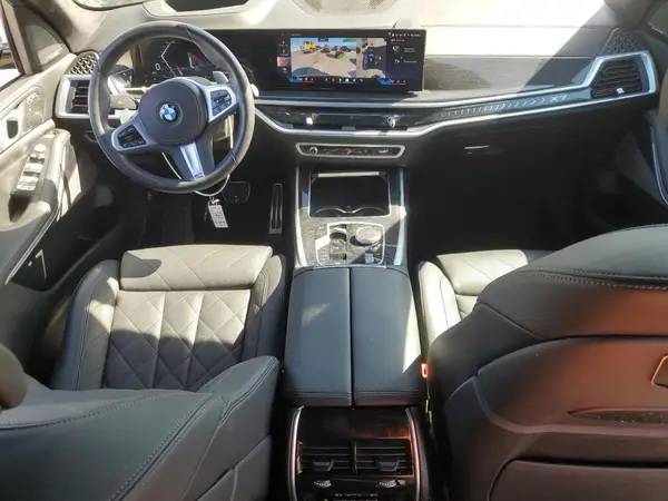 5UX23EM08S9W58217 2025 BMW X7 - Image 8