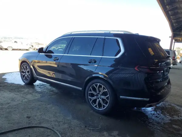 5UX23EM08S9X05620 2025 BMW X7 - Image 2