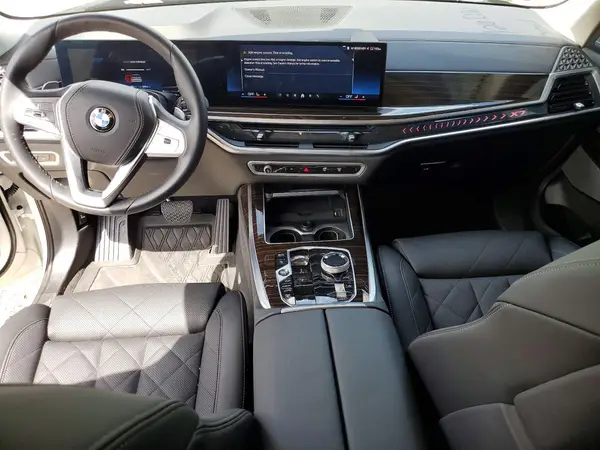 5UX23EM08S9X21557 2025 BMW X7 - Image 8