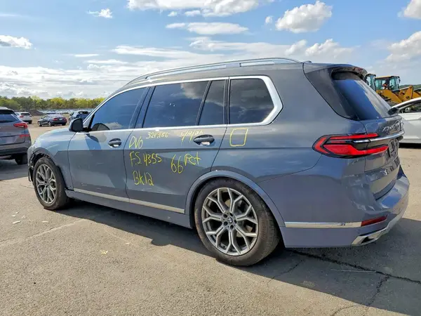 5UX23EM08S9Y51483 2025 BMW X7 - Image 2