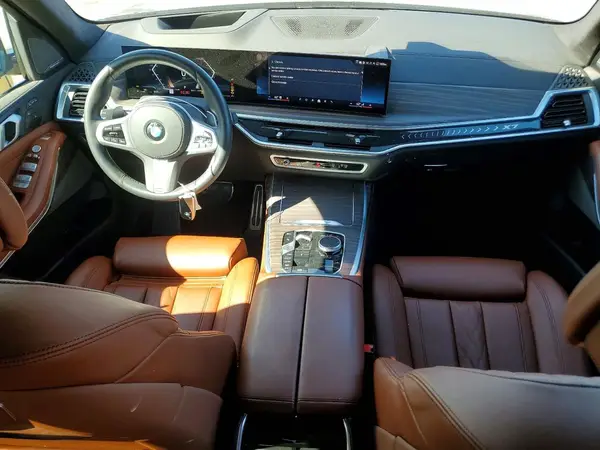5UX23EM08S9Z30359 2025 BMW X7 - Image 8