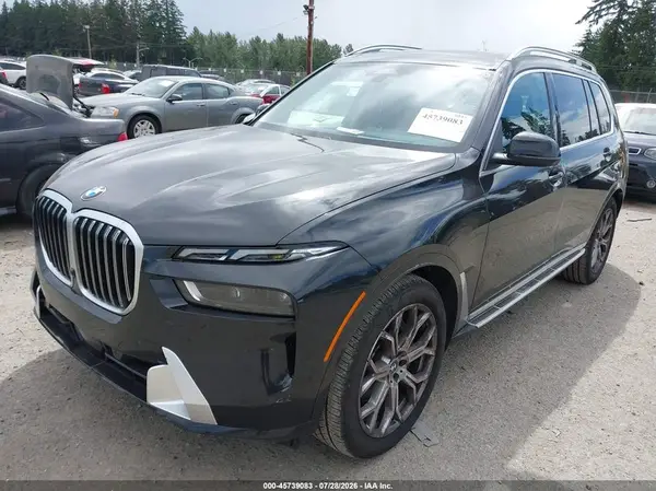5UX23EM08T9070061 2026 BMW X7 - Image 2
