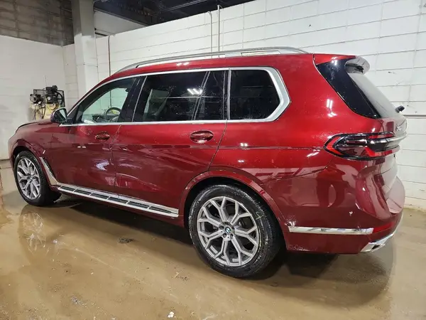 5UX23EM08T9073901 2026 BMW X7 - Image 2