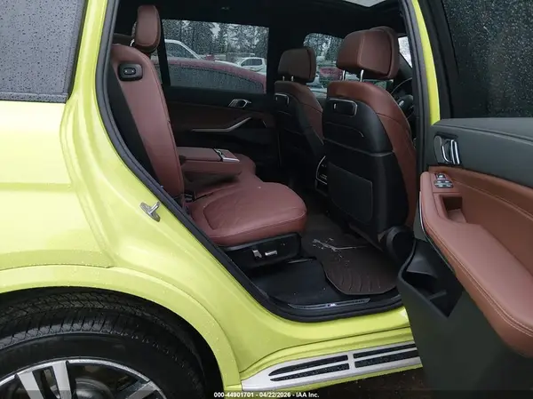 5UX23EM08T9166241 2026 BMW X7 - Image 8