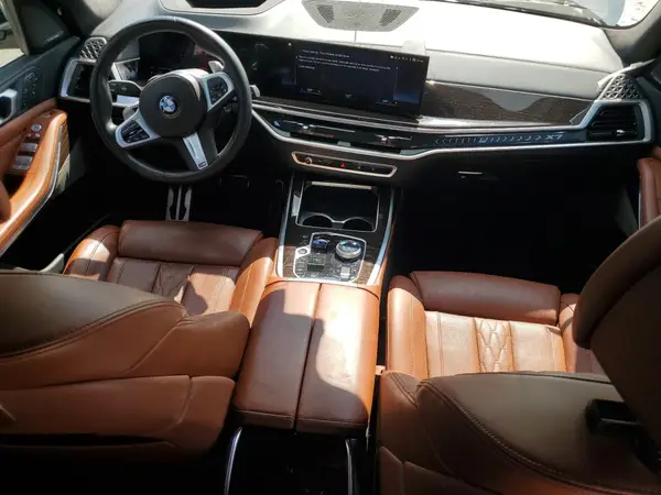 5UX23EM09P9P72007 2023 BMW X7 - Image 8