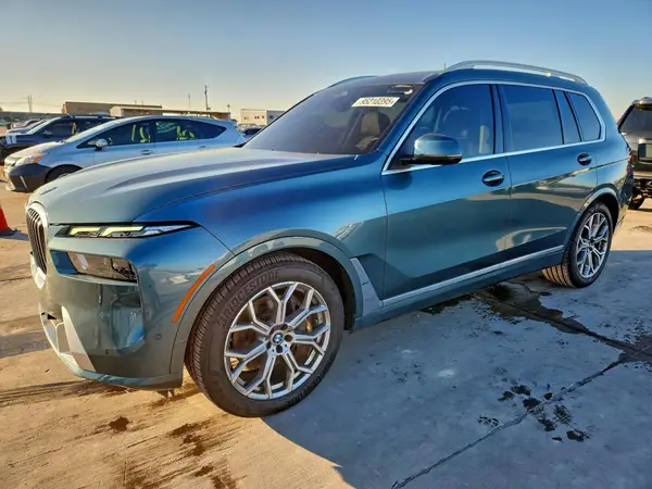 5UX23EM09P9R44777 2023 BMW X7 - Image 1