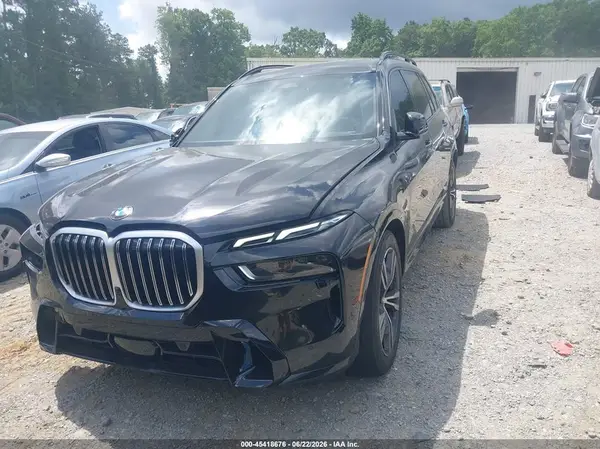 5UX23EM09R9U44119 2024 BMW X7 - Image 2