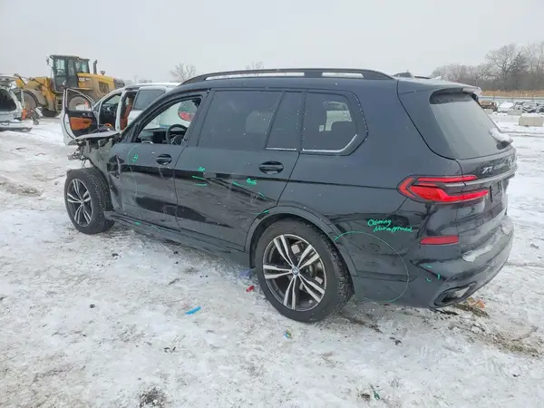 5UX23EM09R9V16078 2024 BMW X7 - Image 2
