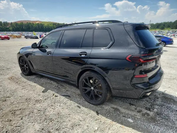 5UX23EM09R9V38680 2024 BMW X7 - Image 2