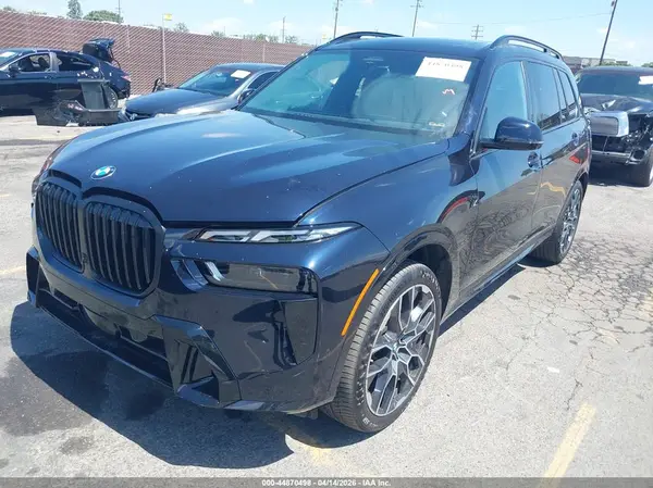 5UX23EM09R9V53762 2024 BMW X7 - Image 2
