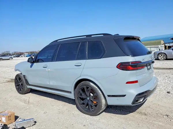 5UX23EM09S9W48666 2025 BMW X7 - Image 2
