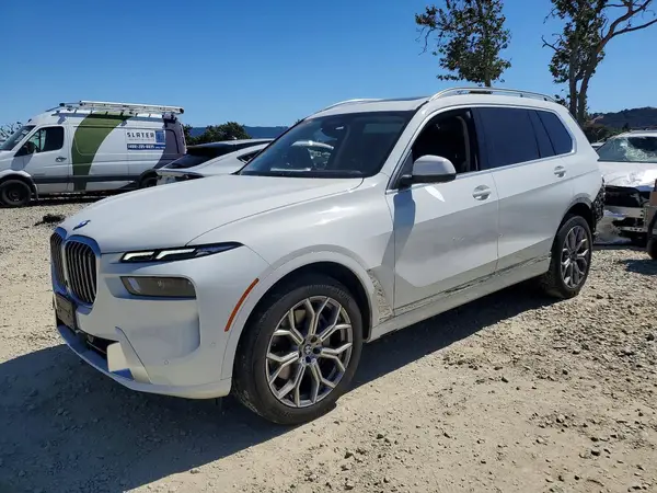 5UX23EM09S9X72971 2025 BMW X7 - Image 1