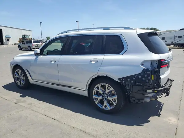 5UX23EM09S9X73151 2025 BMW X7 - Image 2