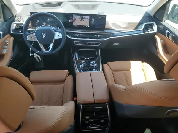 5UX23EM09S9X73151 2025 BMW X7 - Image 8