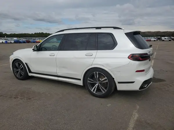 5UX23EM09S9Y79325 2025 BMW X7 - Image 2