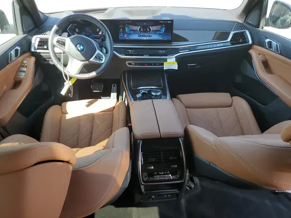 5UX23EM09S9Z64357 2025 BMW X7 - Image 8
