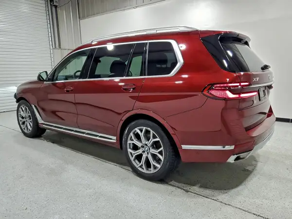 5UX23EM09T9065614 2026 BMW X7 - Image 2