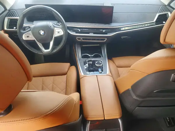 5UX23EM0XP9N84662 2023 BMW X7 - Image 8