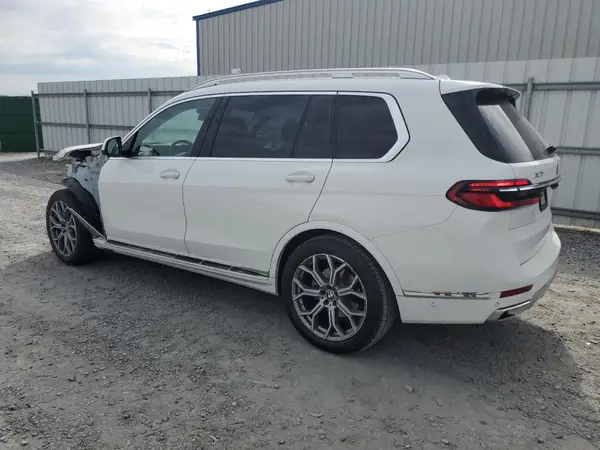 5UX23EM0XP9N88145 2023 BMW X7 - Image 2